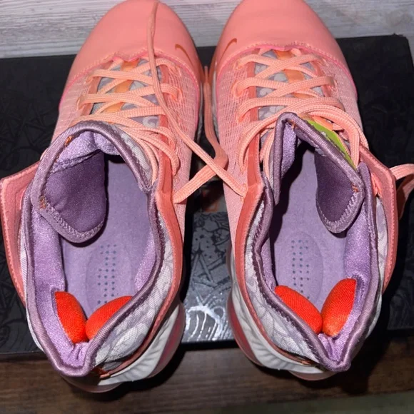 Nike LeBron 19 XIX Low Basketball Shoes - Men’s Size 6.5 //// Women’s Size 8 - Picture 7 of 9